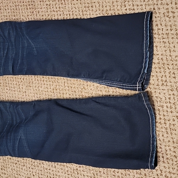 Silver Jeans * Like New* - Picture 7 of 11
